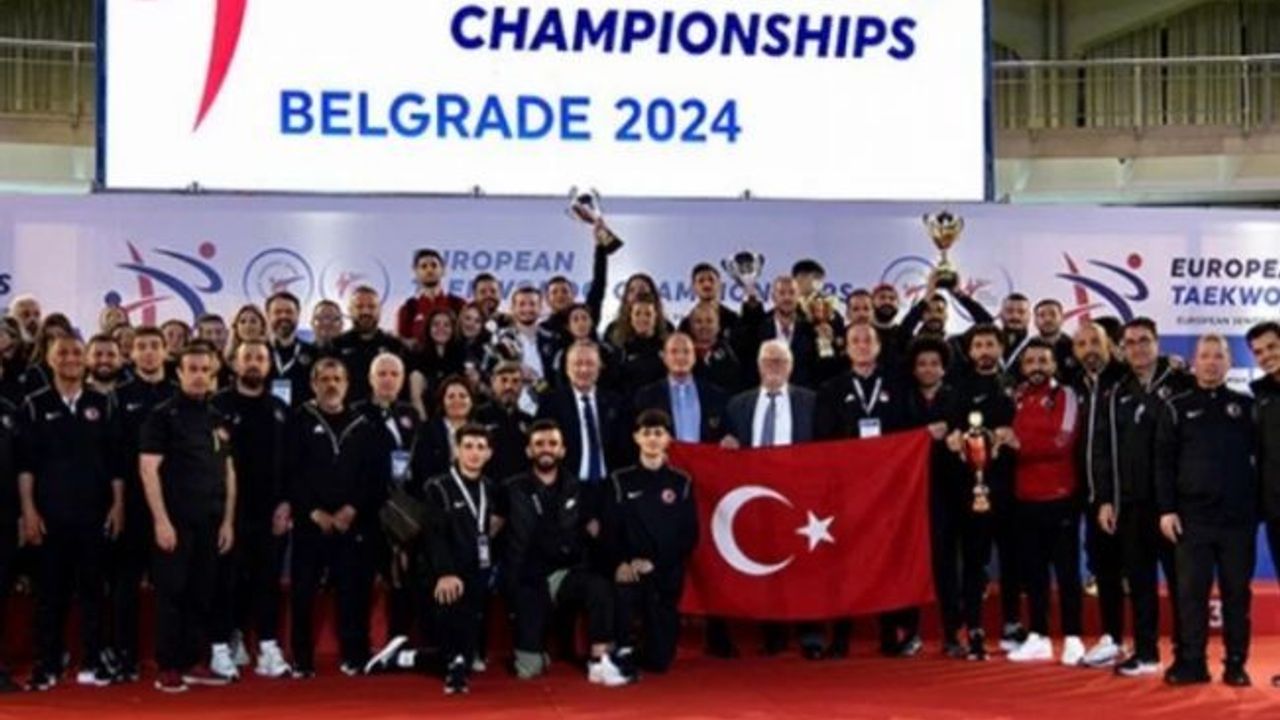 Tekvando Milli Takımı'na TBMM'den tebrik