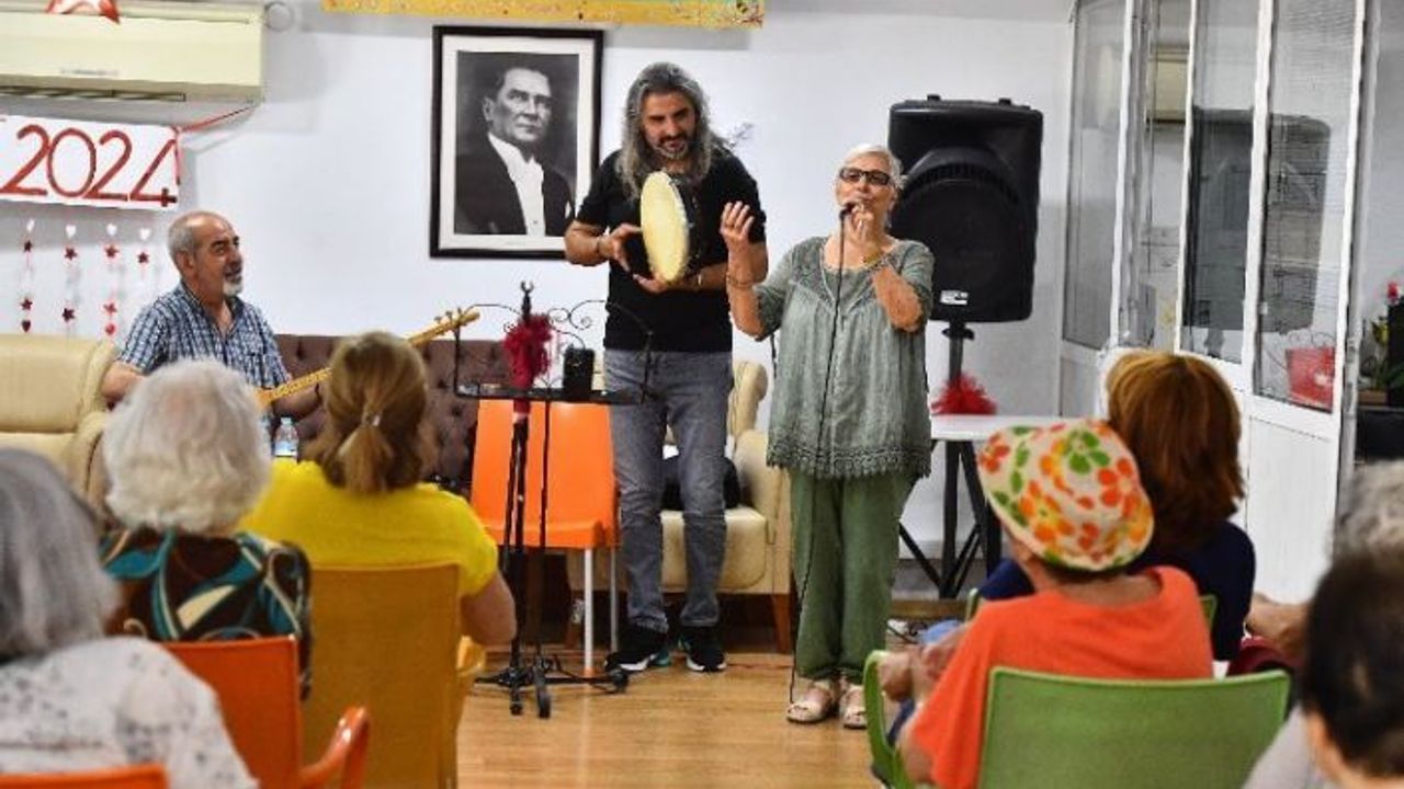 Bu merkeze gelen gençleşiyor