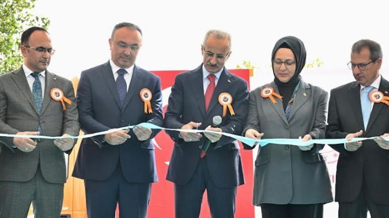 “SON 22 YILDA TEKİRDAĞ’IN ULAŞIM VE İLETİŞİM ALTYAPISINA 75 MİLYAR 689 MİLYON LİRA YATIRIM GERÇEKLEŞTİRDİK”