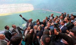 VALİ EROL AYYILDIZ: BURSASPOR’UN BAŞARISI BURSA’NIN GURURUDUR