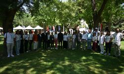 BİR ŞEHİR BİN DERSLİK BURSA ŞENLİĞİ İLE ÖĞRENCİLER BURSA'NIN KÜLTÜREL MİRASINI KEŞFETTİ