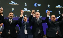 AK Parti’ye üç belediye başkanı daha katıldı... Rozetleri Erdoğan taktı