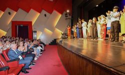 Osmangazi’de Gençlerin Tiyatro Performansı Damga Vurdu