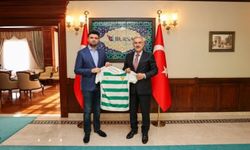 VALİ EROL AYYILDIZ’DAN BURSASPOR’A GÜÇLÜ DESTEK: BURSA TEK YÜREK