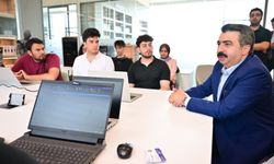 GENÇLERE TEKNOLOJİ VE YAPAY ZEKA EĞİTİMİ