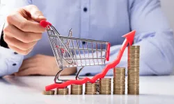 Ticaret satış hacmi yıllık geriledi... Perakende satışlarda artışa devam
