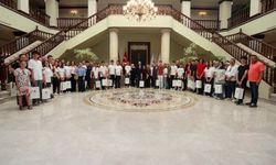 BURSA'NIN GURURU: LGS'DE TÜRKİYE ŞAMPİYONLARI VALİLİKTE!