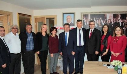 “Tarım Sektörü Krizden Çıkarsa Ekonomi Nefes Alır“