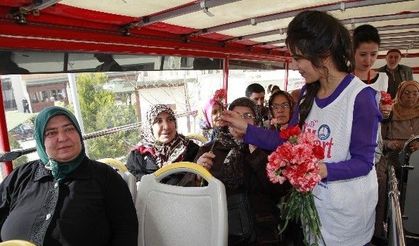 Şehit Aileleri Ve Gaziler Konut Sahibi Yapıyor