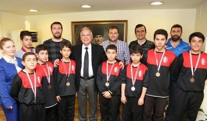 Selçuk’ta Spor Ve Sanata Tam Destek