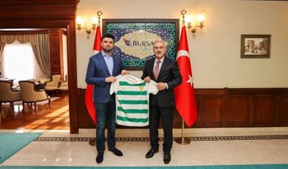 VALİ EROL AYYILDIZ’DAN BURSASPOR’A GÜÇLÜ DESTEK: BURSA TEK YÜREK