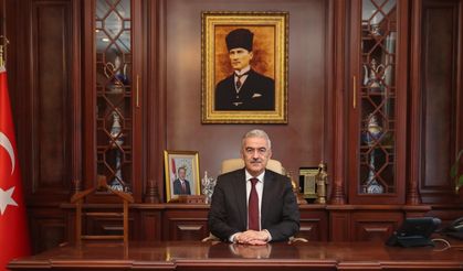 VALİ EROL AYYILDIZ'DAN BASIN CAMİASINA ANLAMLI MESAJ