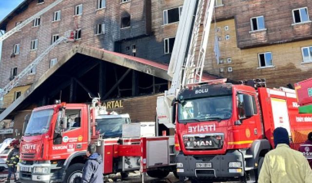 Sakarya itfaiyesi Kartalkaya’da yangına desteğe katıldı