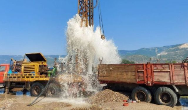 Sakarya Yeşilvadi’de 160 metre derinlikten yeni kaynak