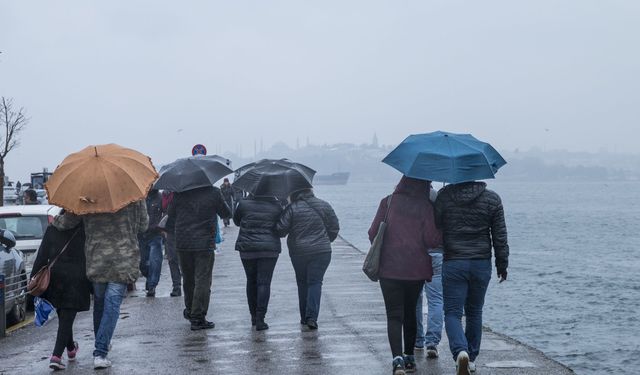 İSTANBUL HAFTA SONUNA KUVVETLİ YAĞIŞLA GİRİYOR
