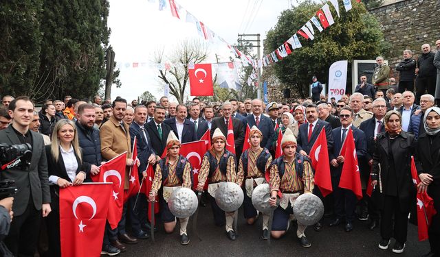 BURSA’DA 700 YILLIK FETİH COŞKUSU! VALİ EROL AYYILDIZ KATILDI, TARİHİ GÜN COŞKUYLA KUTLANDI!