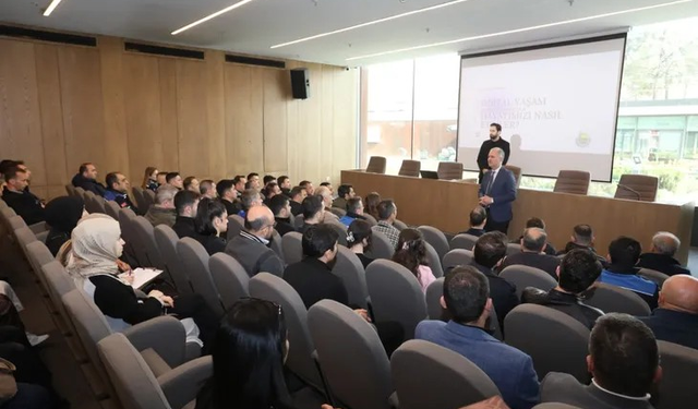İnegöl'de personeline “Sağlıklı Dijital Yaşam Ve Ekran Kullanımı Yönetimi” eğitimi