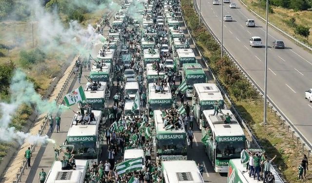 BURSASPOR TARAFTARINDAN MUHTEŞEM DESTEK!