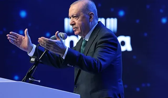 Erdoğan: Rakiplerimiz koltuk kavgasında, biz Türkiye’yi geleceğe hazırlıyoruz
