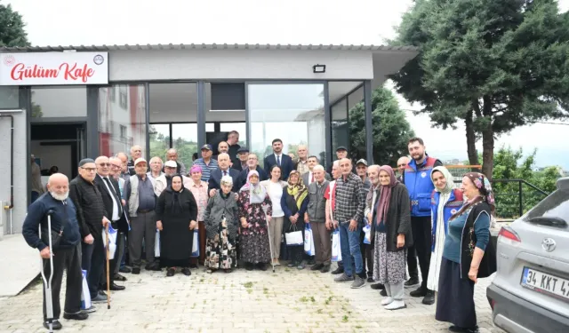 Trabzon'da huzurevi sakinlerine anlamlı ziyaret