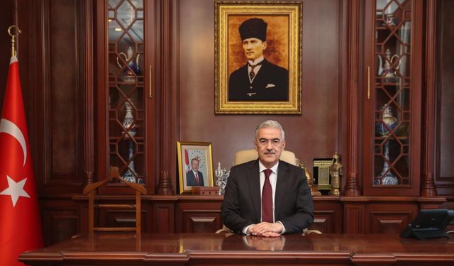 BURSA VALİSİ EROL AYYILDIZ'DAN BABALAR GÜNÜ'NDE ANLAMLI MESAJ!