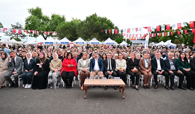 YILDIRIM’DA KADINLAR ÜRETİYOR, KENT KAZANIYOR