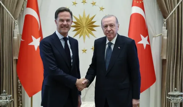 Cumhurbaşkanı Erdoğan, NATO Genel Sekreteri Rutte ile Külliye’de görüştü