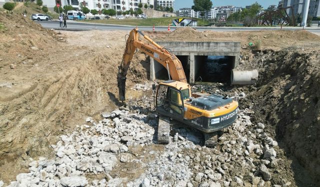 Büyükşehir’den Balkan Mahallesi’nde yoğun mesai
