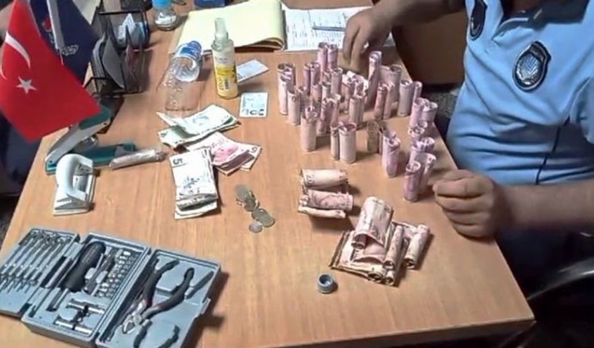 Topladığı paraları koltuk değneğine zulaladı