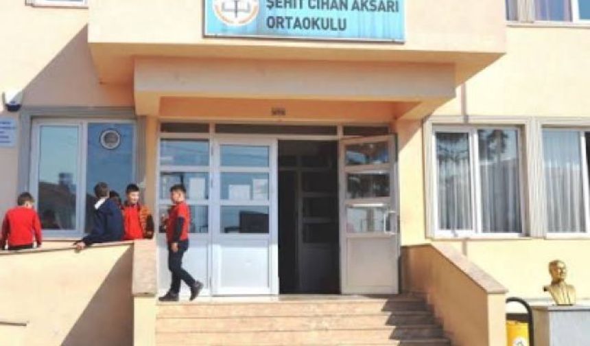 Düzce’de 5 öğrenci yediklerinden rahatsızlandı!