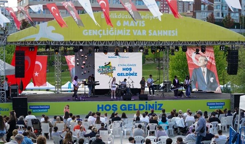 BEYLİKDÜZÜ’NDE KIRLANGIÇ GENÇLİK FESTİVALİ COŞKUSU BAŞLADI