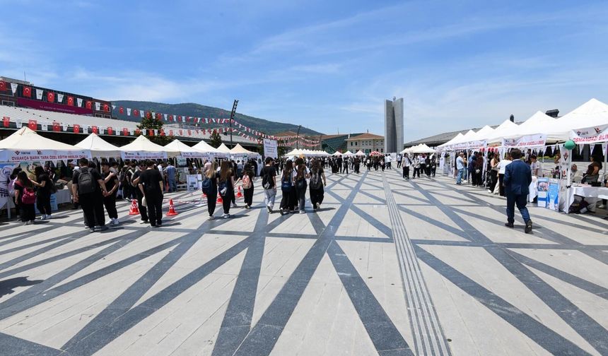 TÜBİTAK 4006-C Bilim Fuarı Festivali Osmangazi’de Kapılarını Açtı