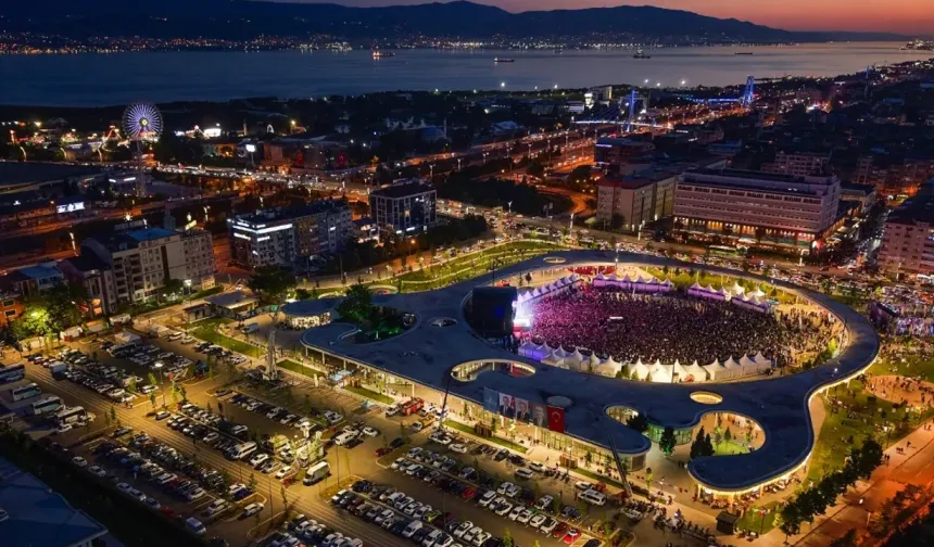 Kocaeli'de yaz neşesi meydana taşınıyor