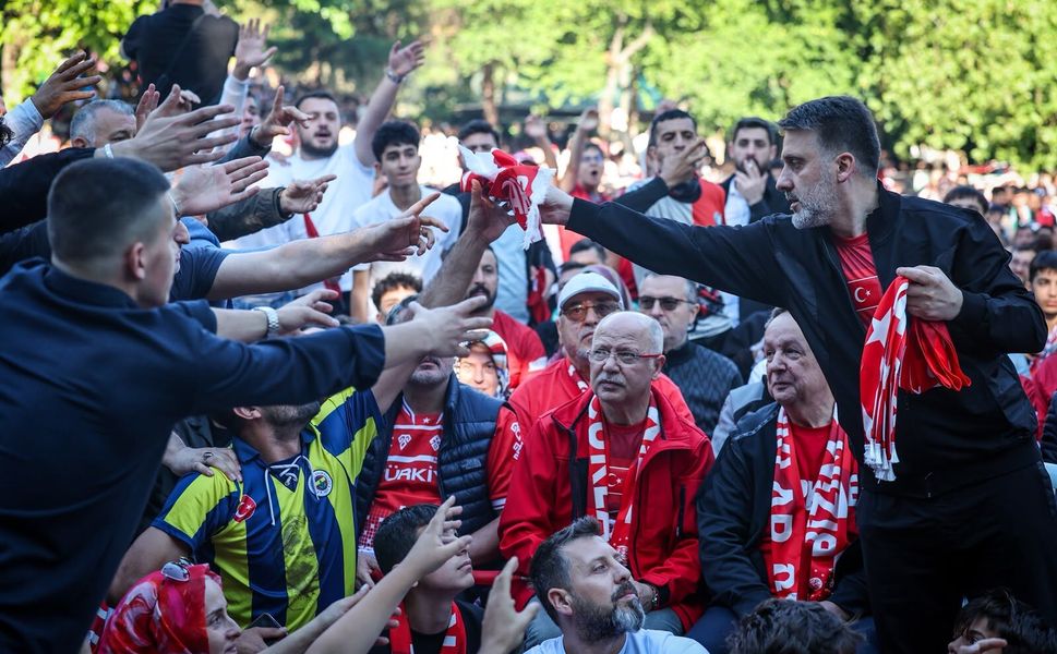 Milli maçta Bursa tek yürek oldu