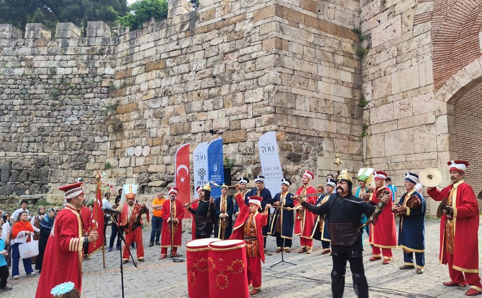 Fethin 700. Yılında mehter sesleri Saltanat Kapı'dan yükseldi