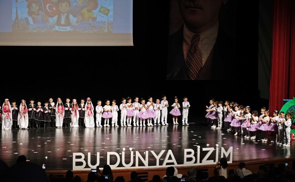 Bursa Yuvam’da yıl sonu coşkusu