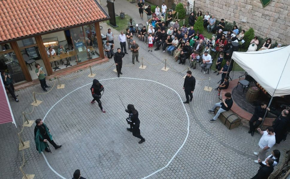 Türk kılıçları Zindankapı'da çarpıştı