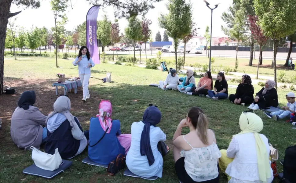 Diyetisyenimle yaza merhaba etkinliği Millet Bahçesi'nde gerçekleştirildi