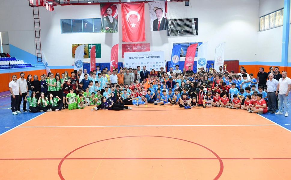 Kestel Belediyesi’nden Genç Sporculara Çifte Destek