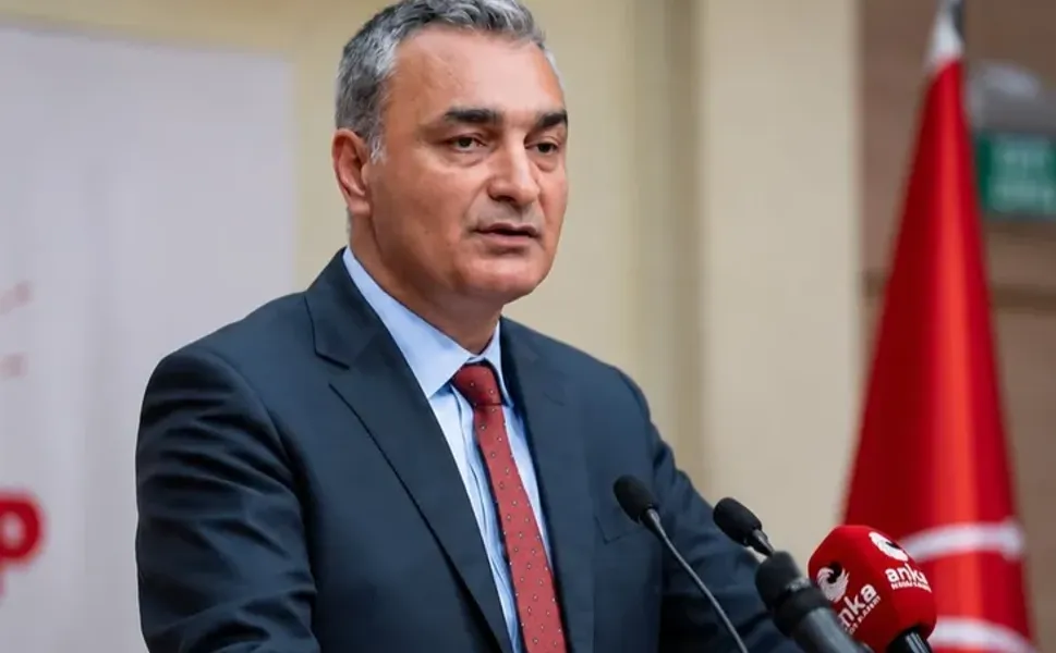 CHP'de yeni ihraç ve fesih kararları... 6 İl Başkanı YDK'ya sevk edildi, 6 il başkanı yönetimden alındı