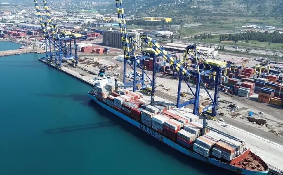 Dış ticarette ihracat ve ithalat geriledi... Açık 5,6 milyar dolara düştü!