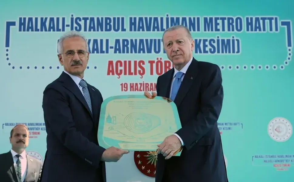 Halkalı-Arnavutköy metro hattı açıldı... Türkiye ulaşımda hızlanıyor