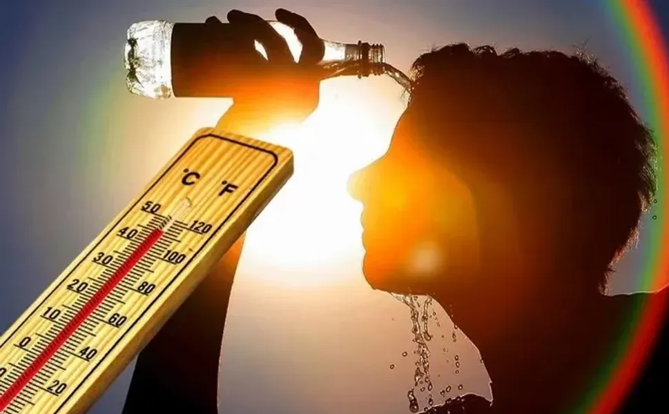 Kavurucu sıcaklar etkisini sürdürüyor... İki bölgede kuvvetli rüzgar bekleniyor