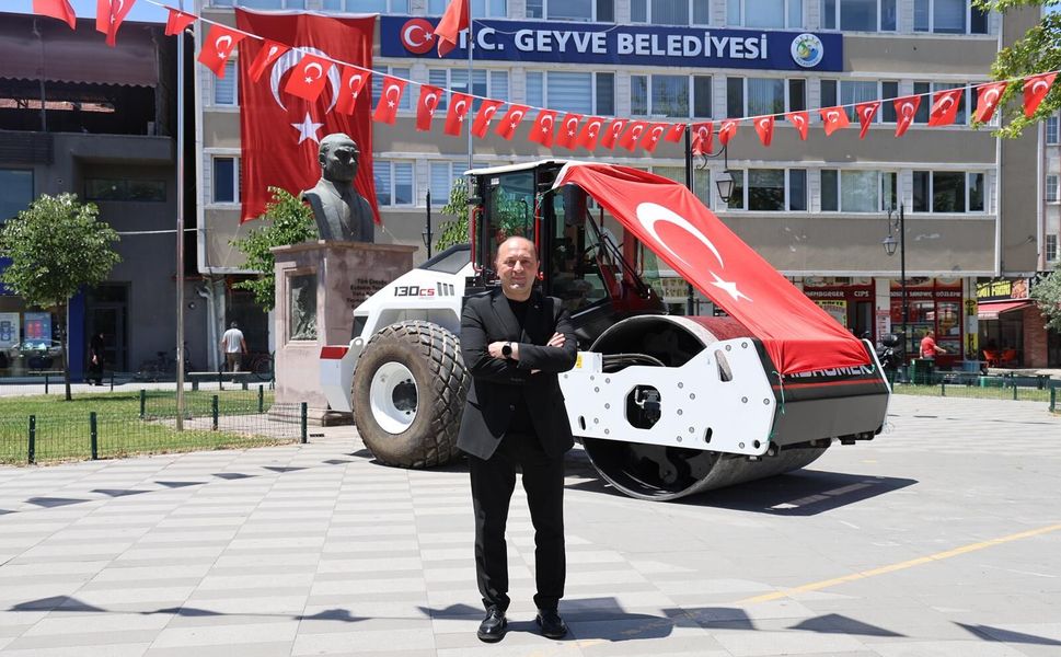 GEYVE BELEDİYESİ ARAÇ ENVANTERİNE YENİ SİLİNDİR KAZANDIRDI