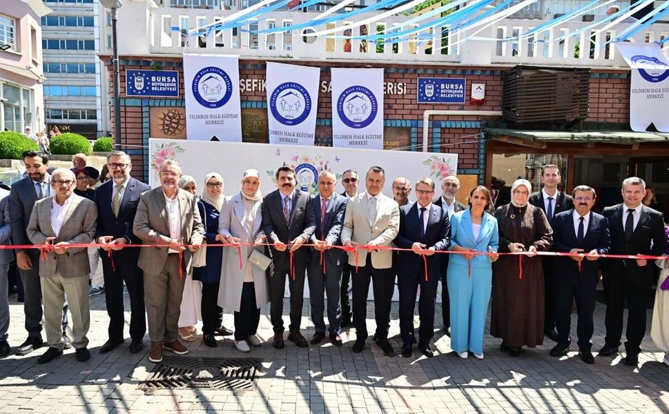 SANATIN VE EMEĞİN GÖRKEMLİ BULUŞMASI: YILDIRIM HALK EĞİTİMİ MERKEZİ YIL SONU SERGİSİ