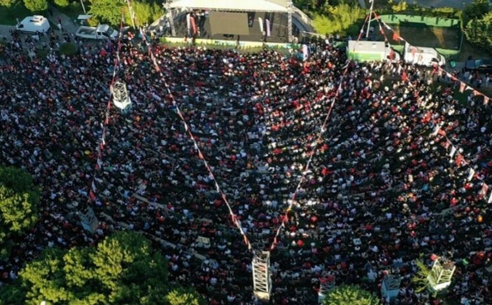 BEYLİKDÜZÜ’NDE DÜNYA KUPASI HEYECANI YAŞANDI