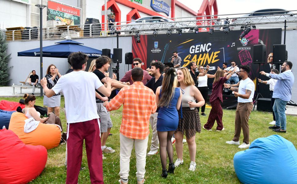 ABB’DEN GENÇ MÜZİSYENLERE DESTEK