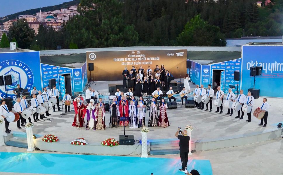 YILDIRIM’DA TÜRKÜ ŞÖLENİ