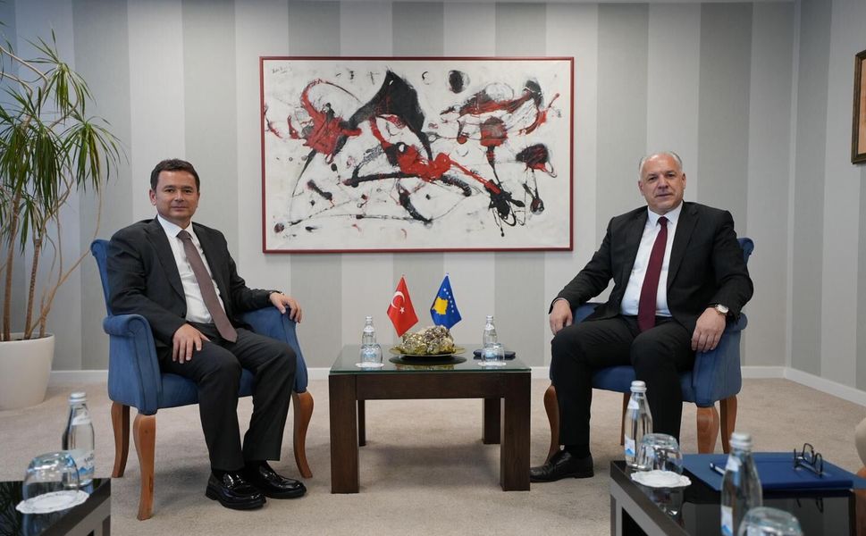 Başkan Aydın Kosova’da Önemli Temaslarda Bulundu