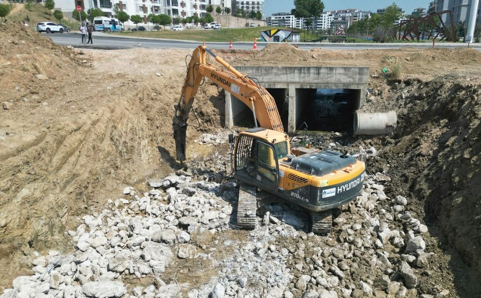 Büyükşehir’den Balkan Mahallesi’nde yoğun mesai